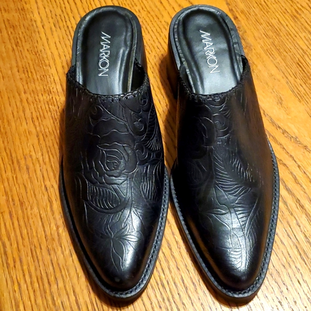Markon Black Floral Shoes